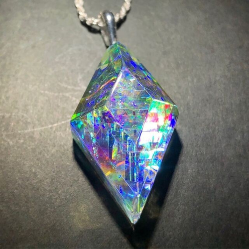 ダイクロガラスペンダント CRYSTAL ネックレス・ペンダント glass