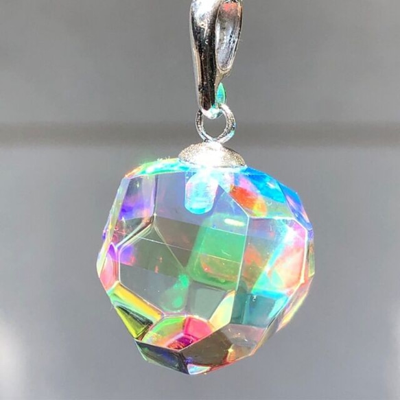 Glass Studio Hand ダイクロガラスペンダント‐オーロラの結氷‐