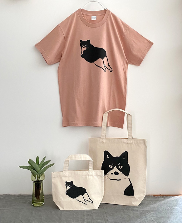 猫のまるちゃん Tシャツ（お尻版）　ダスティピンク 4枚目の画像