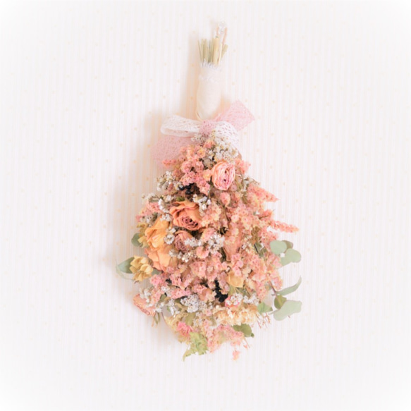 バラ・スターチスのサマードライフラワースワッグ・夏のインテリアやお花のギフトに♪ 1枚目の画像