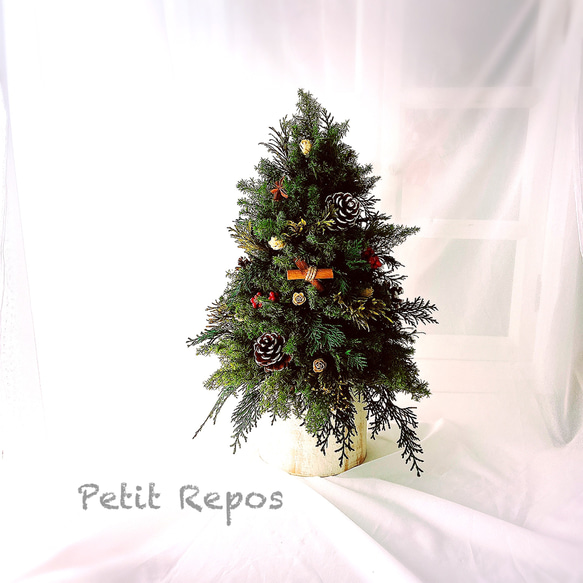 クリスマスツリー2(木の実)(プリザーブドフラワー) 5枚目の画像