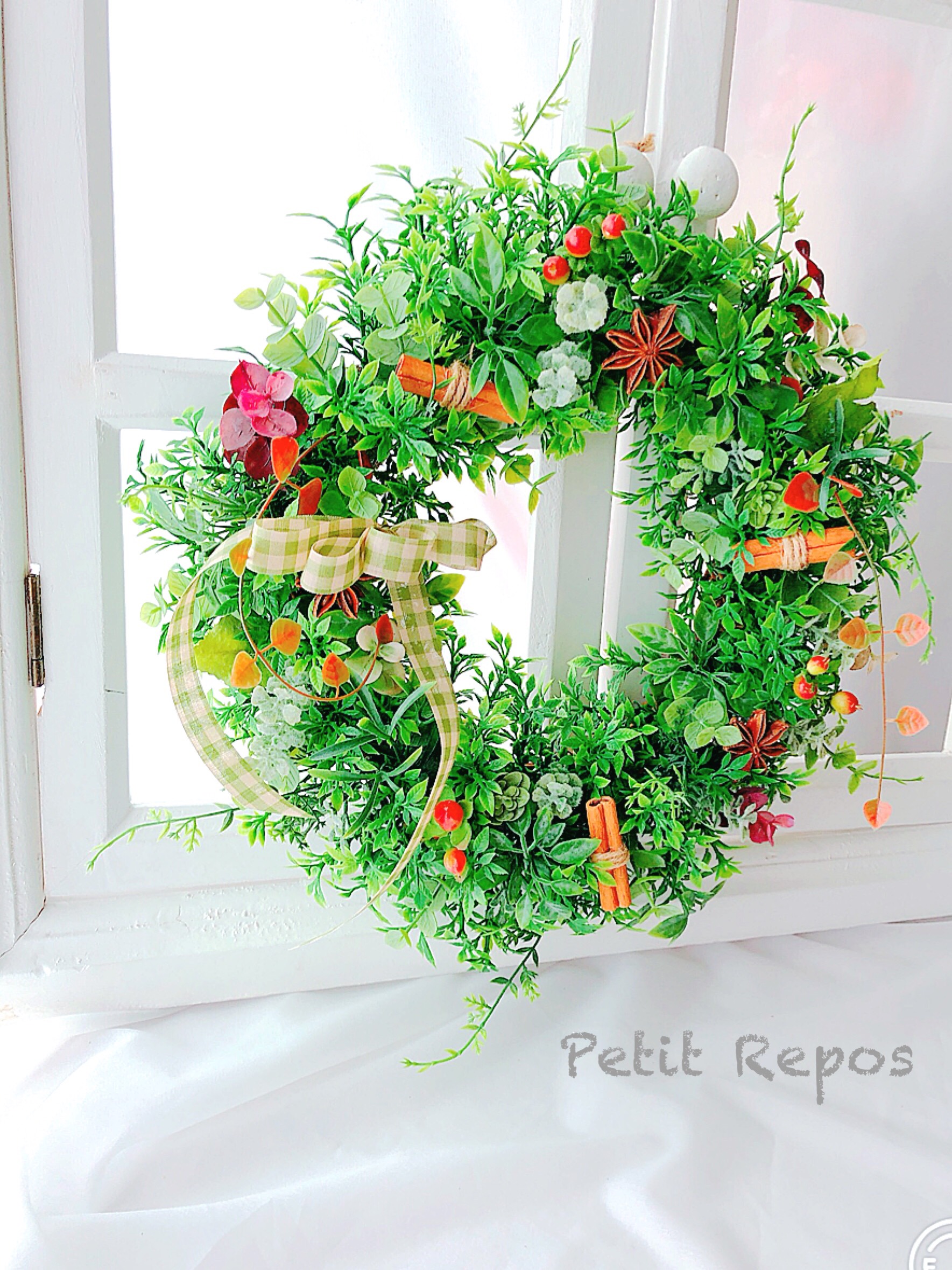 ナチュラルリース(赤い木の実)