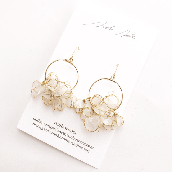 wire flower  hoopflowers/white  ＊ピアス/イヤリング＊ 1枚目の画像