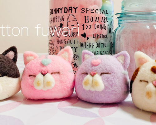 猫ちゃんキーホルダー＆ブローチ☆セリカミニコ様 木彫り風 ねこ キーホルダー キーリング キーチェーン 猫 ネコ
