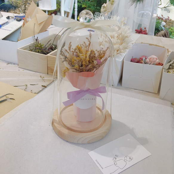 佐丿籽 - 乾燥花小花束玻璃罩禮盒 婚禮小物 第1張的照片