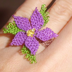 紫色の小花の指輪 1枚目の画像