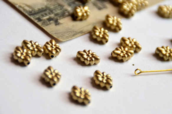 Amazon.co.jp: Cheriswelry 370個/ストランド 6x1mm フラット