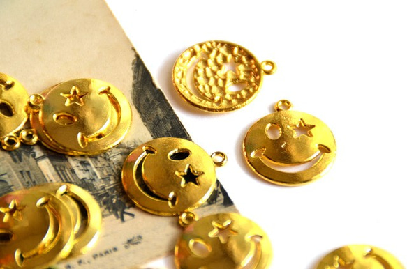 大きめ*ニコちゃん チャーム スマイリー3個set*ゴールド*星 チャーム