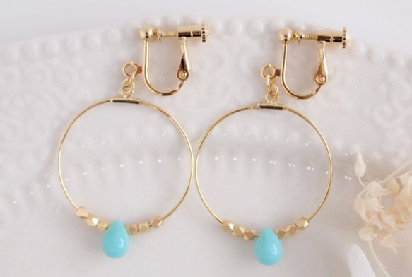 Hoop earrings turquoise 2枚目の画像
