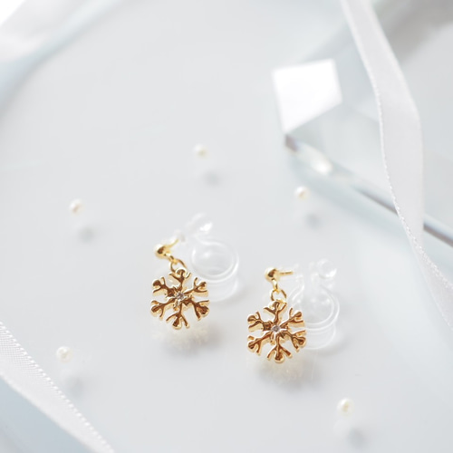 ピアス／イヤリング ノンホールピアス 雪の結晶 冬 クリスマス