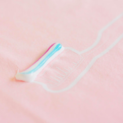 toothbrush  "歯磨き粉がついちゃったTシャツ"（ライトピンク） 3枚目の画像