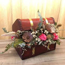 [愛妤花店] 復古寶盒乾燥花禮 | 18cm*11cm*15cm 第2張的照片