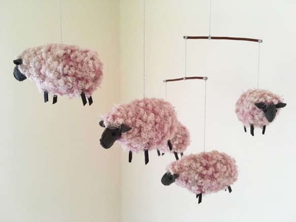 もふもふ毛糸の羊モビールミックスピンク m様専用 4枚目の画像