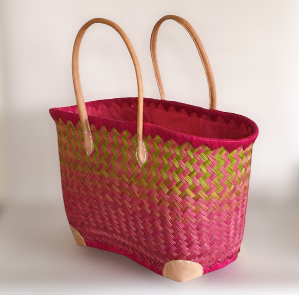 春バッグ♬フランス直輸入・マダガスカル産ストローとラフィアのかご