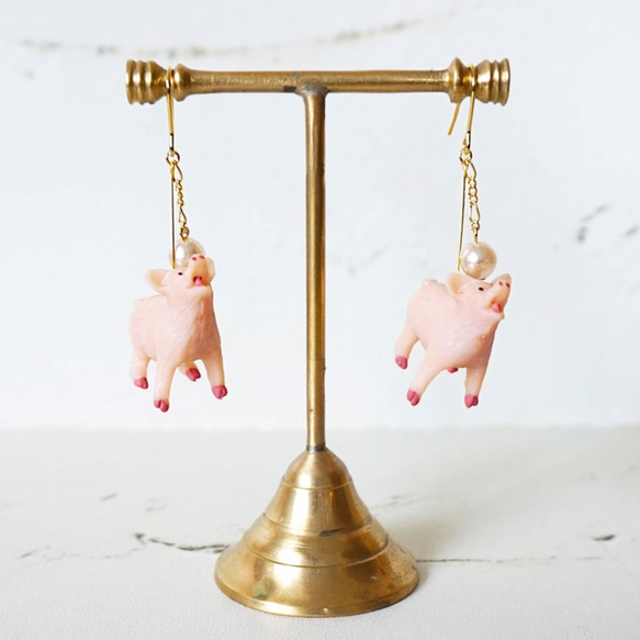 豚に真珠 (ピアス/イヤリング) ピアス（フック・チェーン