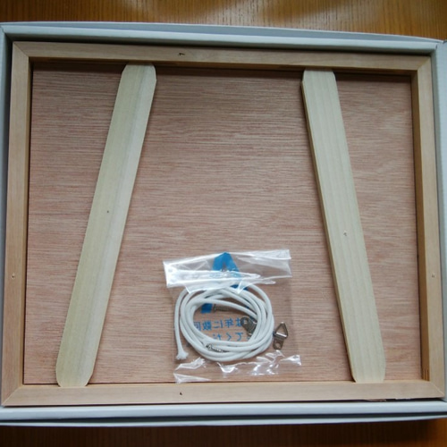 シロツメクサ～幸せの四つ葉のクローバー / 春の野の花シリーズ ＊額装