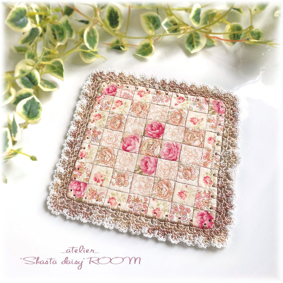 【 K 】スクエア型 エジングのパッチワークコースター 花柄 薔薇　ドイリー ミニマット レース編み ブラウン 茶色 2枚目の画像