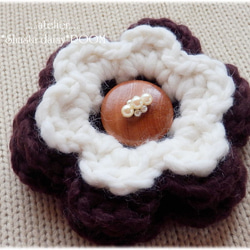 手编 Wool Yarn Flower Brooch*Big size*Brown×Offwhite*Ⅰ 第4張的照片