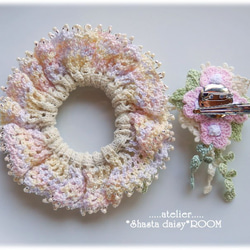 手编Lace Yarn 绑发橡皮筋(chouchou)with 2way Brooch*Rainbow Color G 第7張的照片