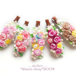 *SOLD OUT* 『グラデーションレース糸の薔薇ブーケ ヘアクリップ』*レッド*小サイズ【シャスターデイジールーム】 4枚目の画像