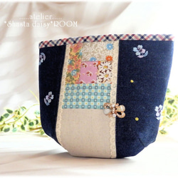 Patchwork pouch/With Charm★Denim and cotton★A 第1張的照片