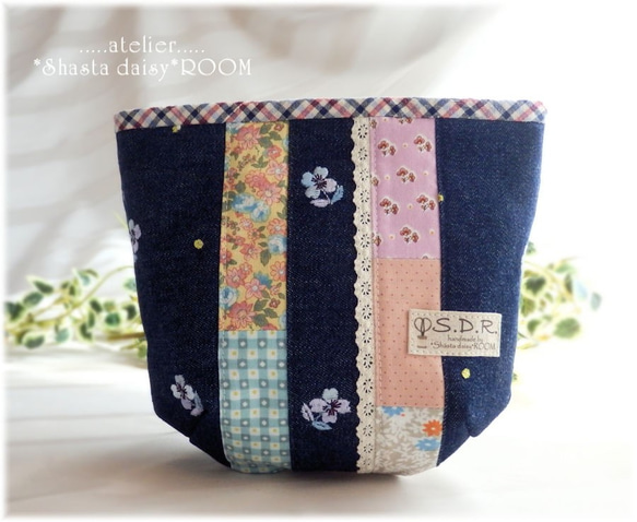 Patchwork pouch/With Charm★Denim and cotton★A 第6張的照片
