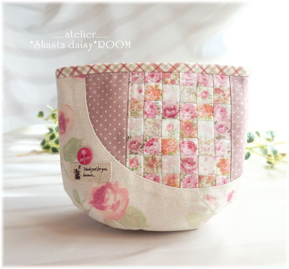 Patchwork pouch/With Charm★Rose Flower★R 第1張的照片