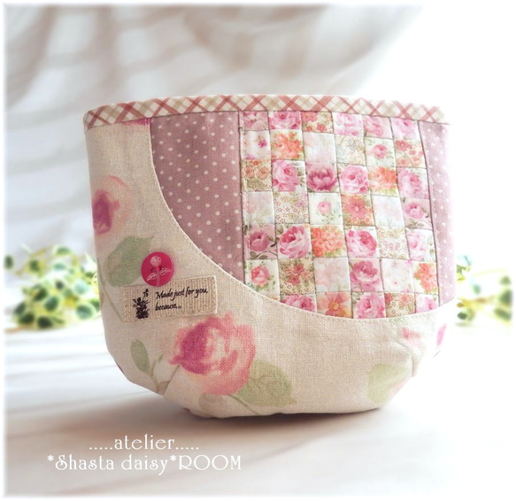 Patchwork pouch/With Charm★Rose Flower★R 第8張的照片