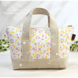 Handbag type*The zipper porch*Small size*Flowers and rabbits 第9張的照片