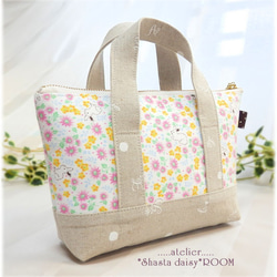 Handbag type*The zipper porch*Small size*Flowers and rabbits 第10張的照片