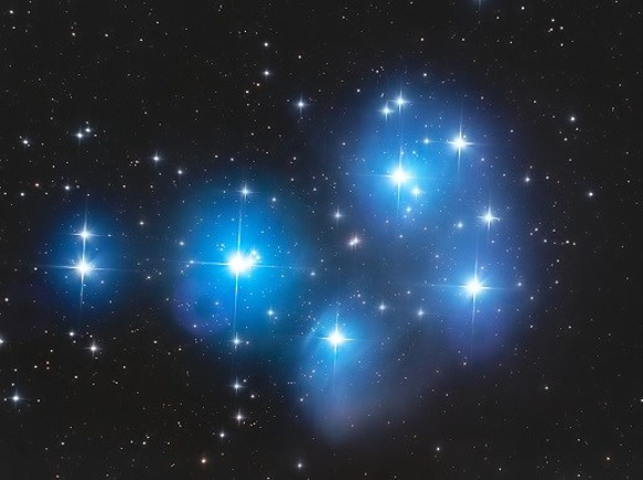 M45 Pleiades star cluster (SUBARU) 全紙サイズ（457X560新聞紙2ページ大） 1枚目の画像