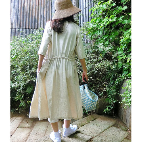 V開きワンピース【型紙・カット済】（1716208KC） 型紙 かたがみ