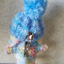 編みぐるみのちびウサブローチ4 3枚目の画像