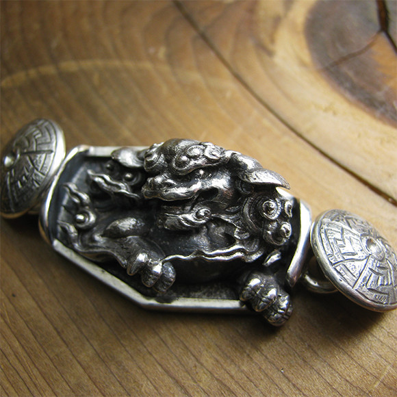 【阿形】あぎょう　木鼻獅子　ちいさめブレスレット　３Dスキャン　龍棲～りゅうのすみか　彫金工房から　シルバー925