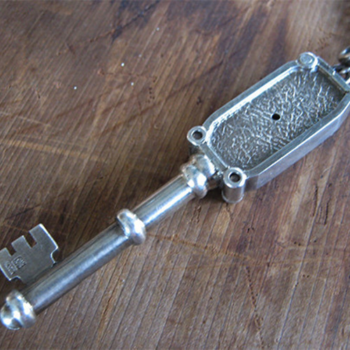 Locke & Key】Watch 時計の銀の笛 シルバーペンダント ホイッスル key