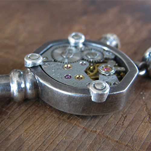 Locke & Key】Watch 時計の銀の笛 シルバーペンダント ホイッスル key