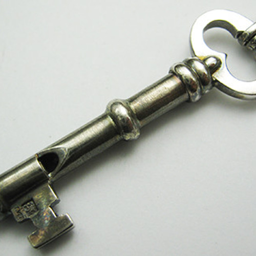 銀の笛 シルバーペンダント ホイッスル key 鍵 カギ 【送料無料