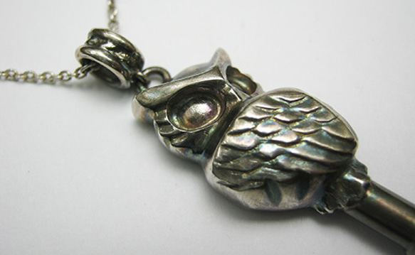 銀の笛 ふくろうの鍵の笛 シルバーペンダント ホイッスル owl whistle