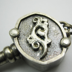 時計の銀の笛 シルバーペンダント ホイッスル Seiko カギ whistle Watch 【Locke & Key】 7枚目の画像