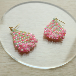 mosaic piressed earring ( pink )　 2枚目の画像