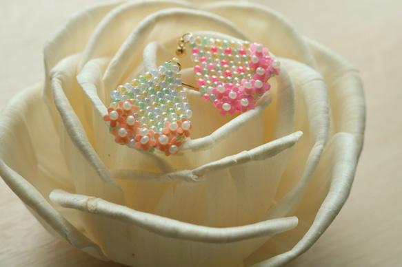 mosaic piressed earring ( pink )　 3枚目の画像