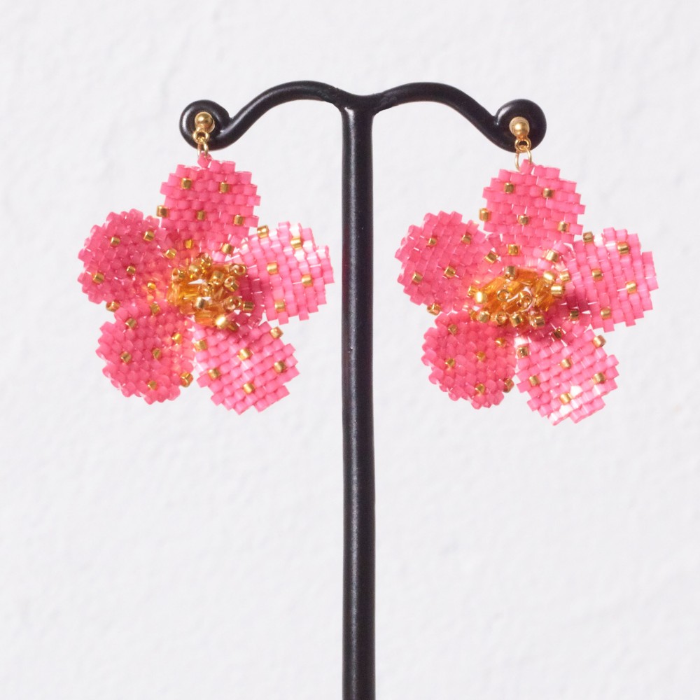 Bijoux Flower Earring（ vivid pink ）