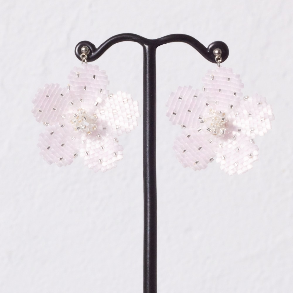 Bijoux Flower Earring（ pale pink ）