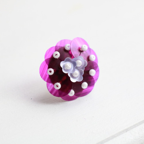 Bouquet piressed earring（ deep purple ） 2枚目の画像