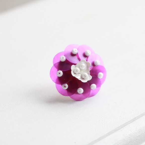 Bouquet piressed earring（ soft purple ） 3枚目の画像