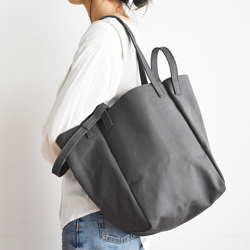DROP SHOULDER TOTE BAG（チャコール/グレー） トートバッグ 