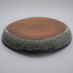 楕円形・オーバルの深皿　赤土×チタンマット釉 3枚目の画像