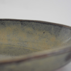 楕円形・オーバルの深皿　赤土×白鼠結晶釉 5枚目の画像