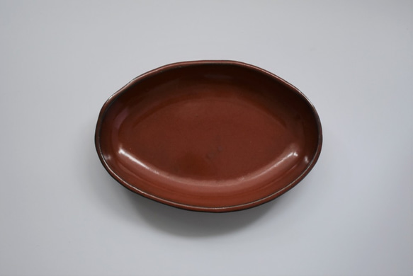 楕円形・オーバルの深皿　赤土×鉄赤釉 2枚目の画像