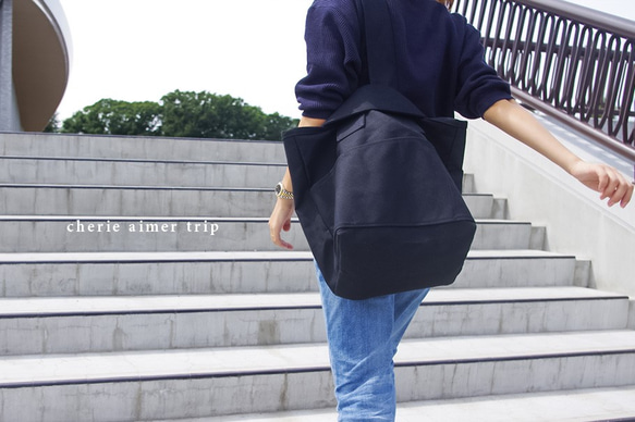 CLOUCHY SHOULDER BAG（オールブラック） 3枚目の画像